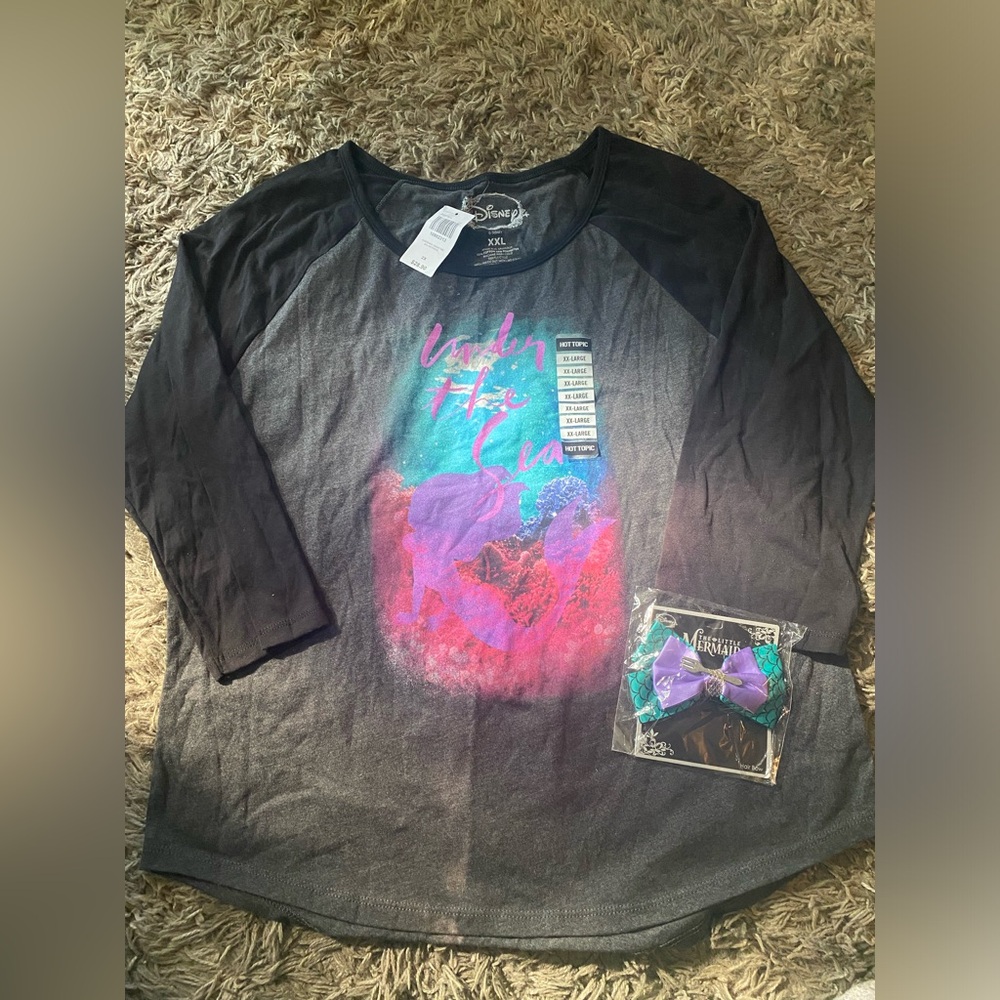 NWT Hot Topic Disney plus size shirt with bow  xxl
Arliel bow is from hot topic